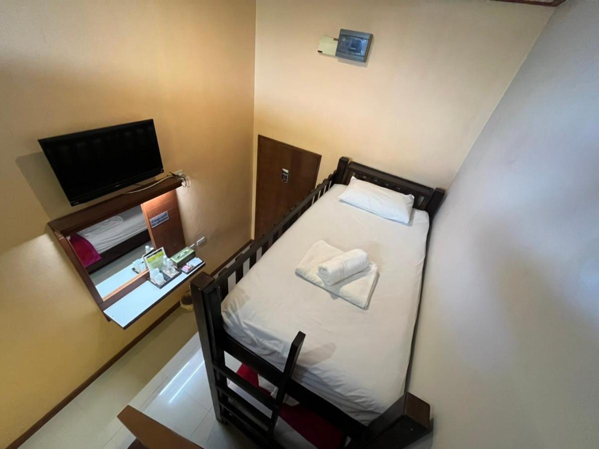 First And Frang Hotel - Koh Phangan Тонг Сала Экстерьер фото