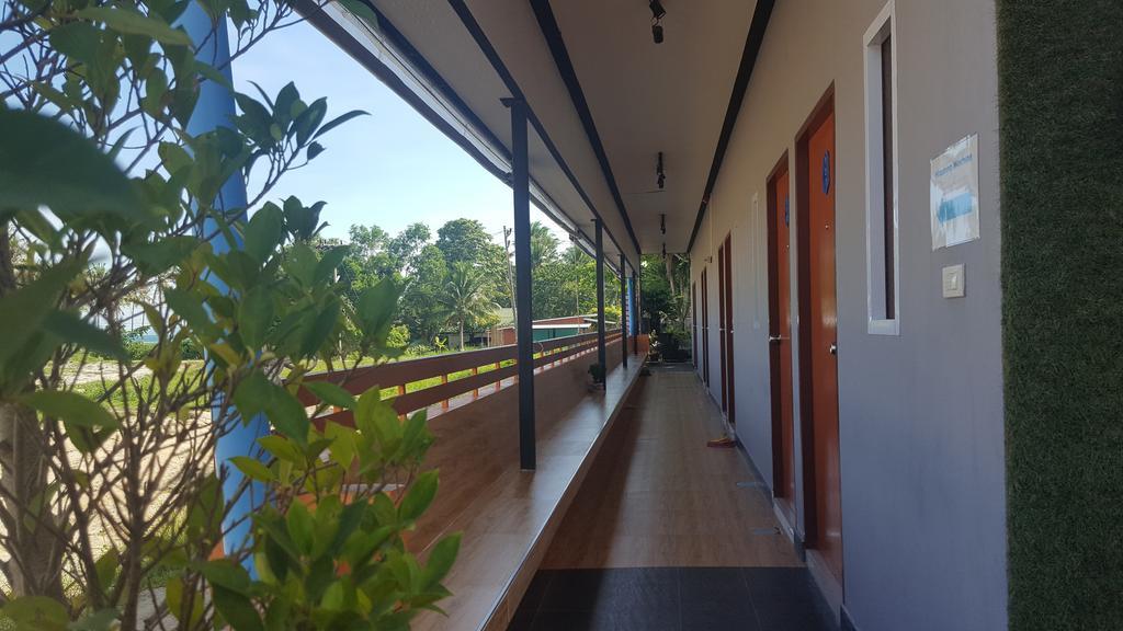 First And Frang Hotel - Koh Phangan Тонг Сала Экстерьер фото